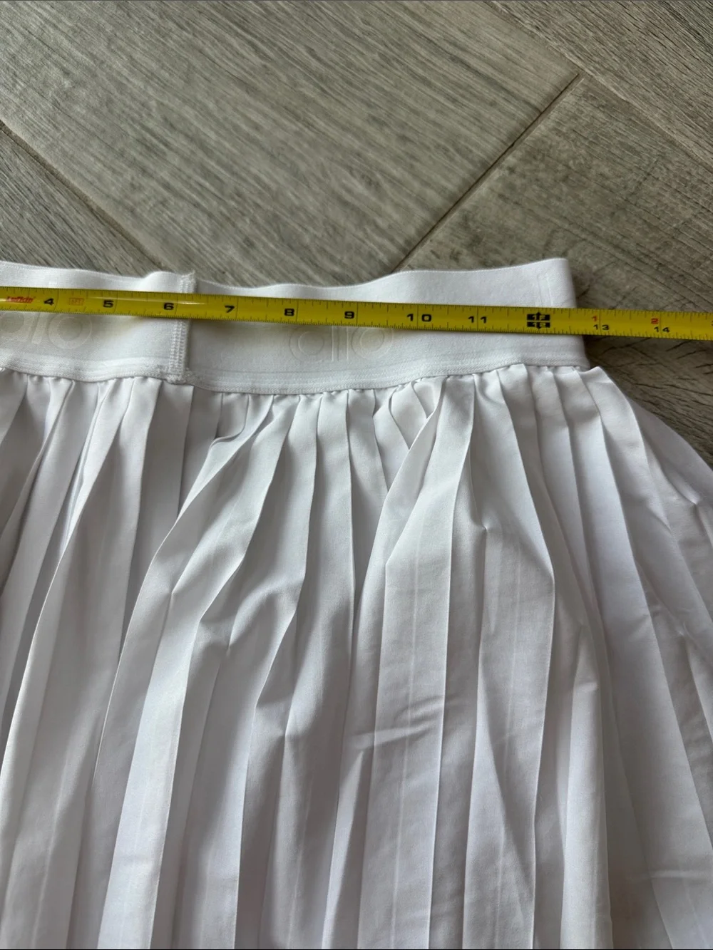 ALO Yoga White Pleated Tennis Skort